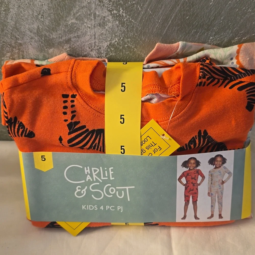 Charlie & Scout Kids 4 Piece Pajama Set Size 5 NWT